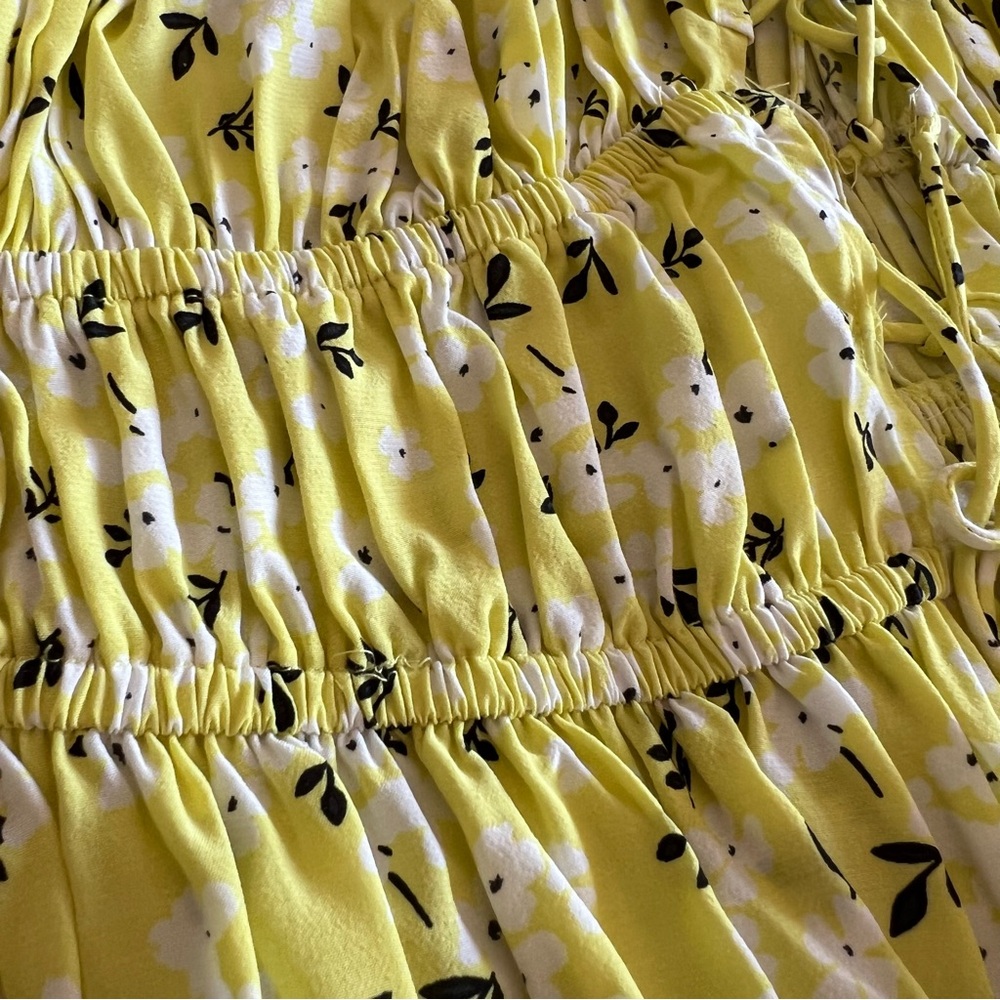 For love and lemons yellow floral top small - Picture 2 of 4